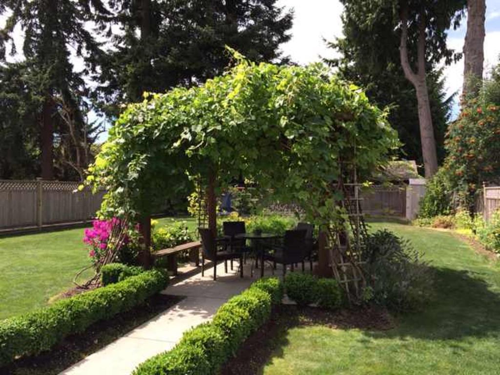 Imperial House Burnaby Exterior foto