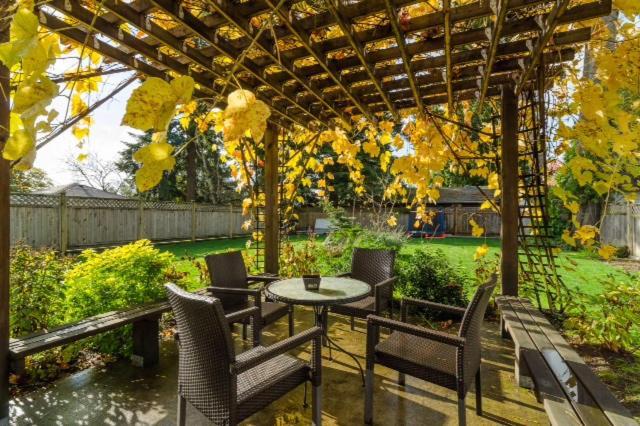 Imperial House Burnaby Exterior foto