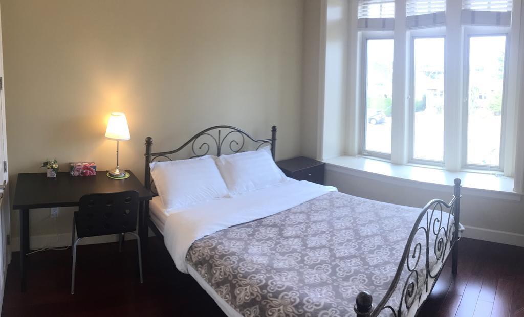 Imperial House Burnaby Quarto foto